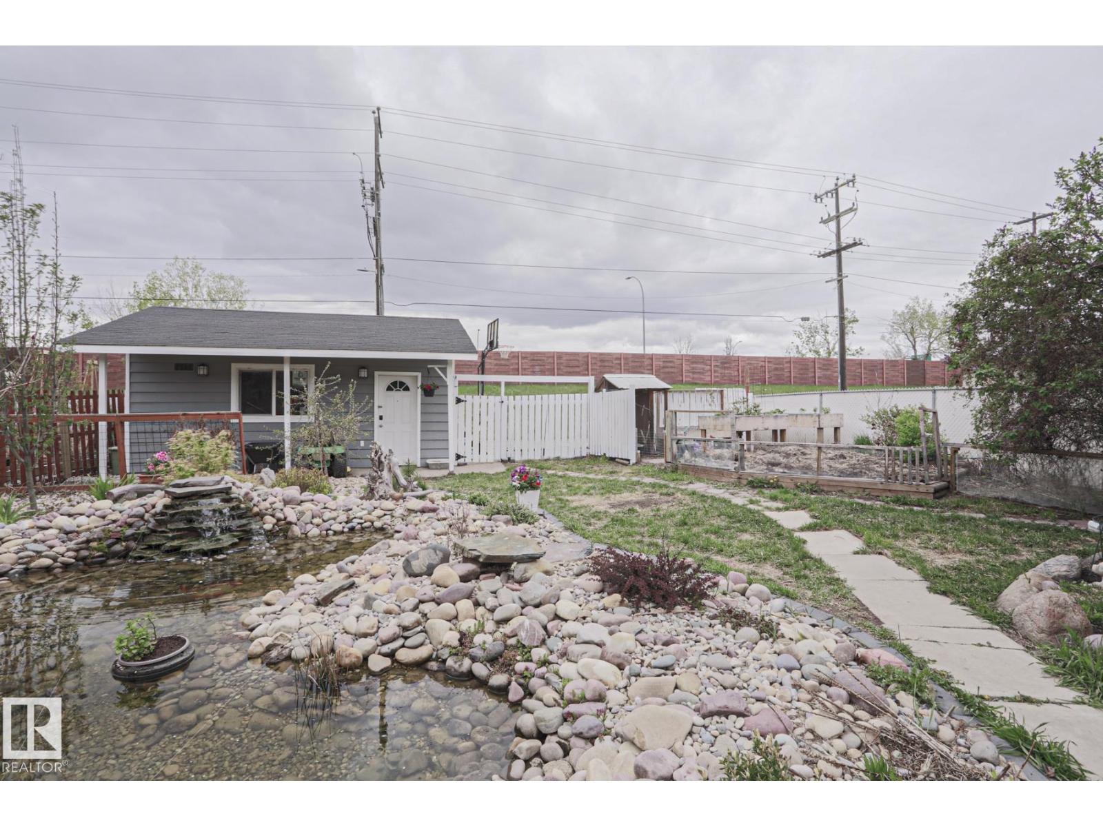 9828 169 ST NW - 52