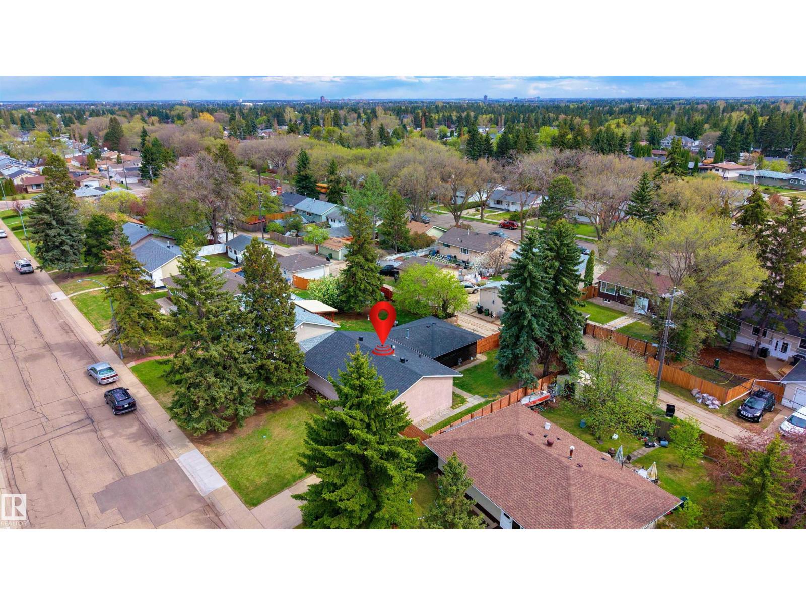 15241 85 AV NW - 33