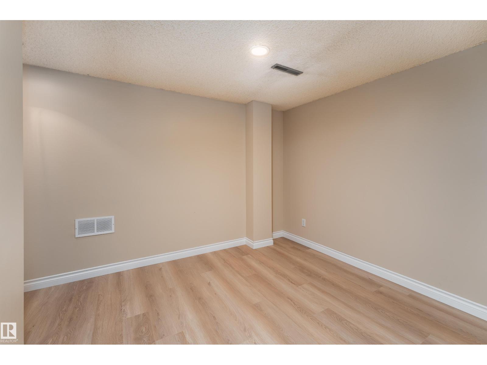 15241 85 AV NW - 18