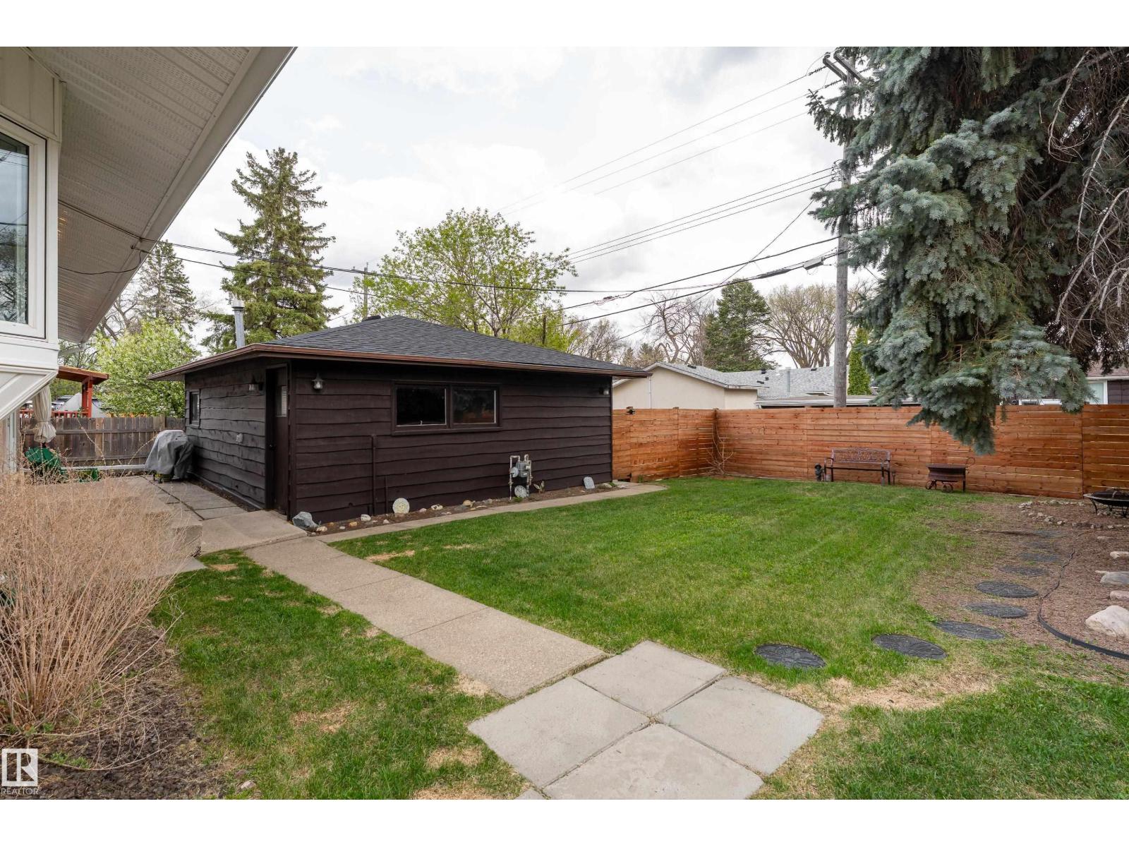 15241 85 AV NW - 24