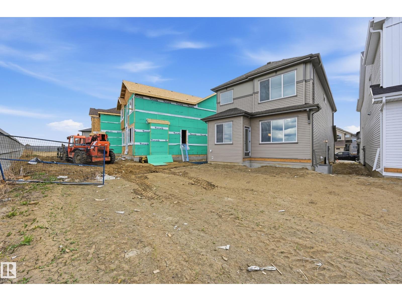 22376 90 AV NW - 25