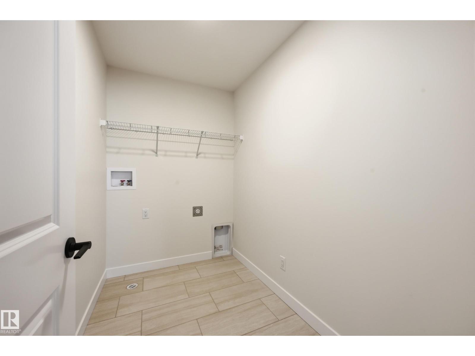 22376 90 AV NW - 21