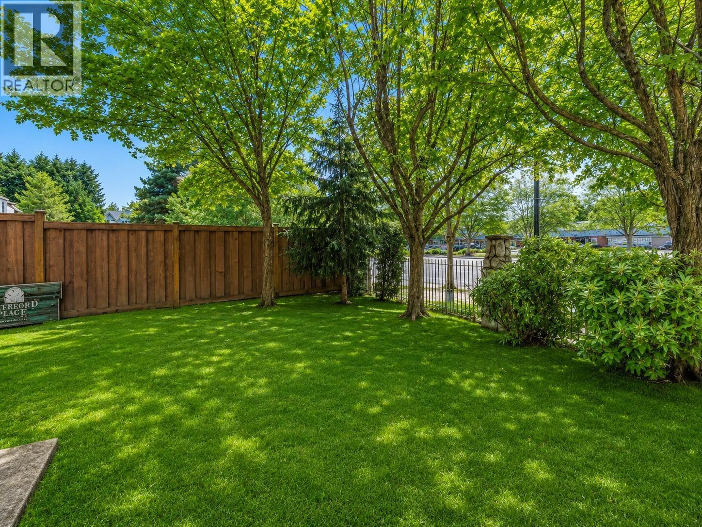 1 12188 HARRIS ROAD, Pitt Meadows