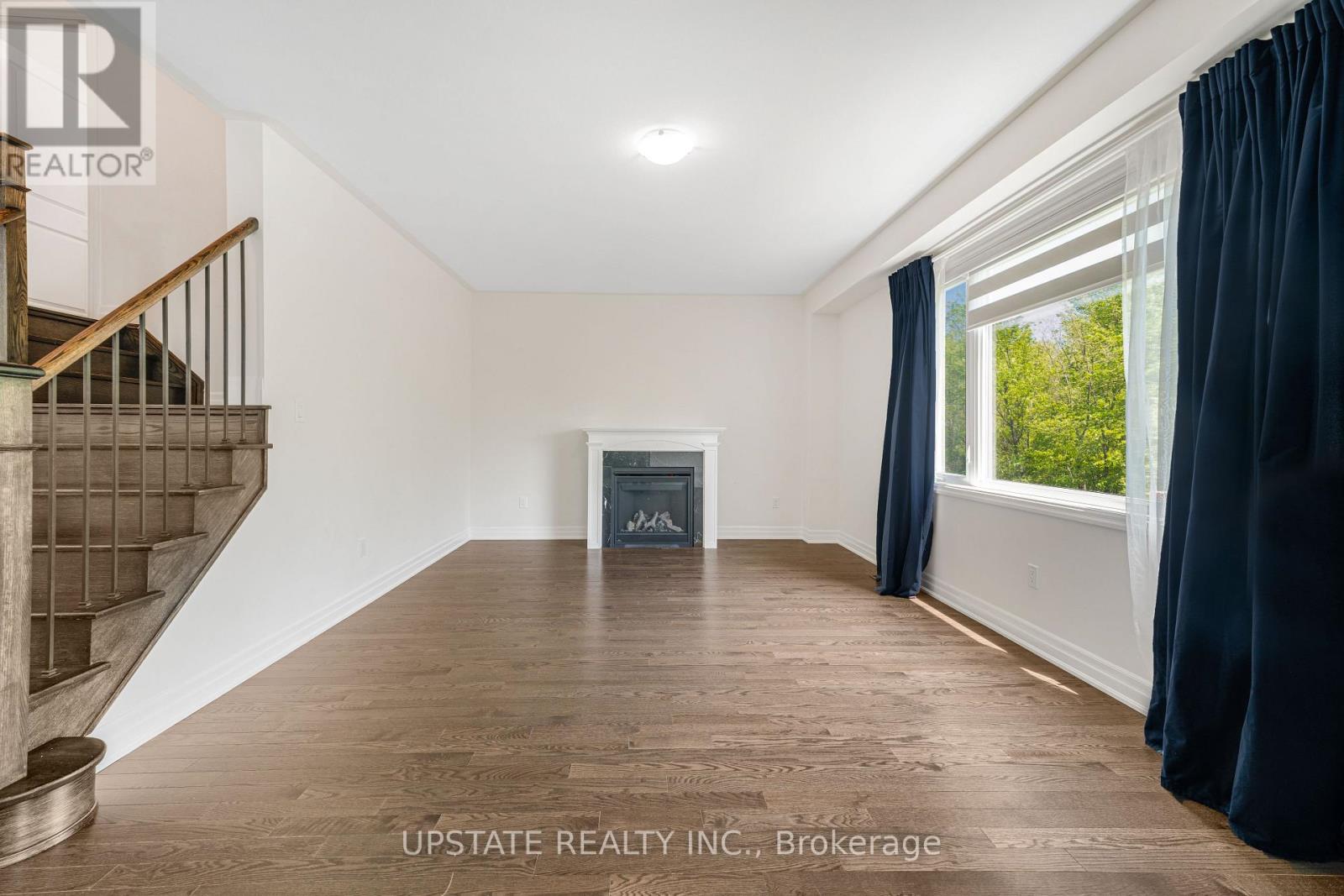9218 WHITE OAK AVENUE N - 12
