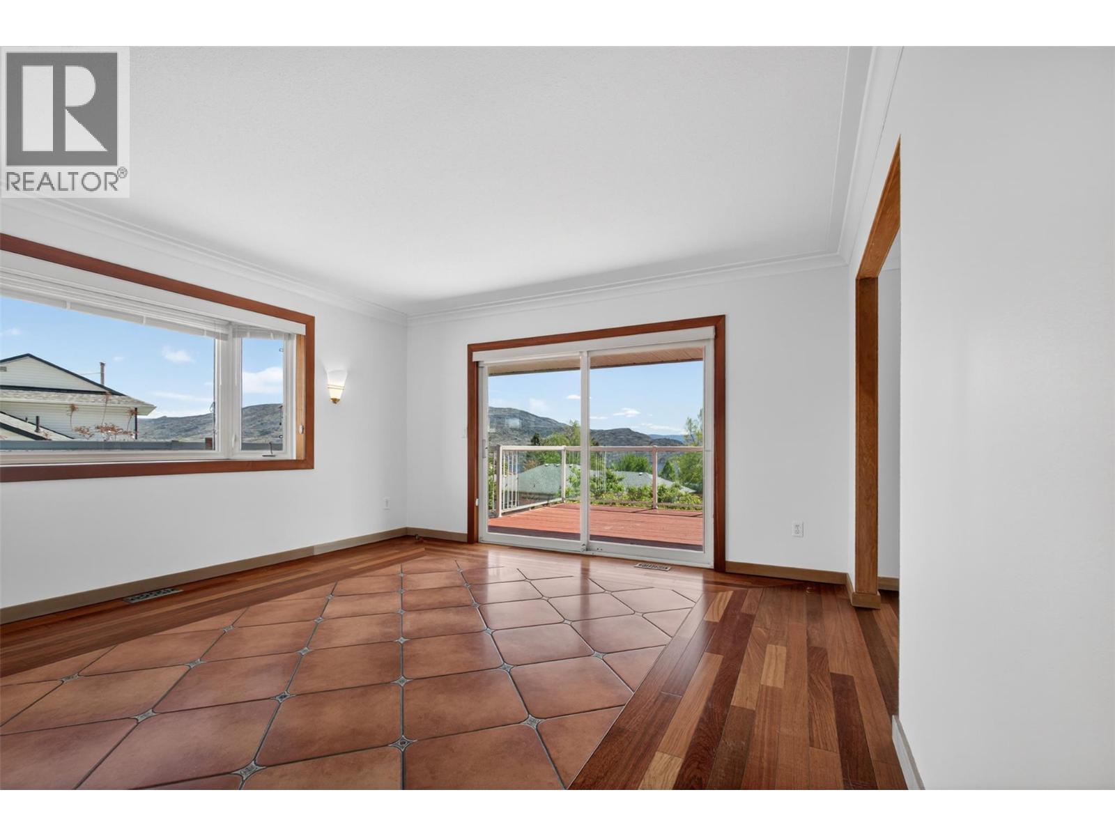 4739 Peachland Place, Peachland