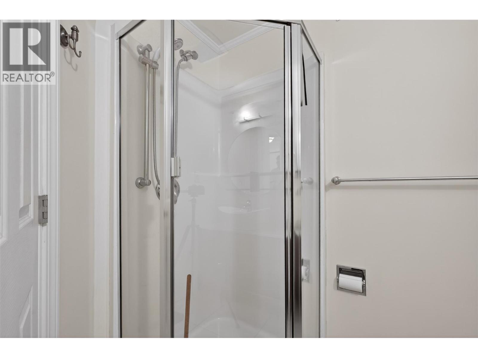 4739 Peachland Place - 38
