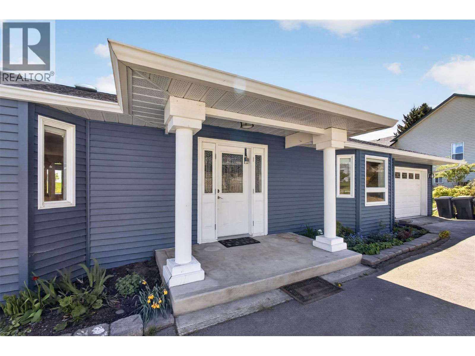 4739 Peachland Place - 3
