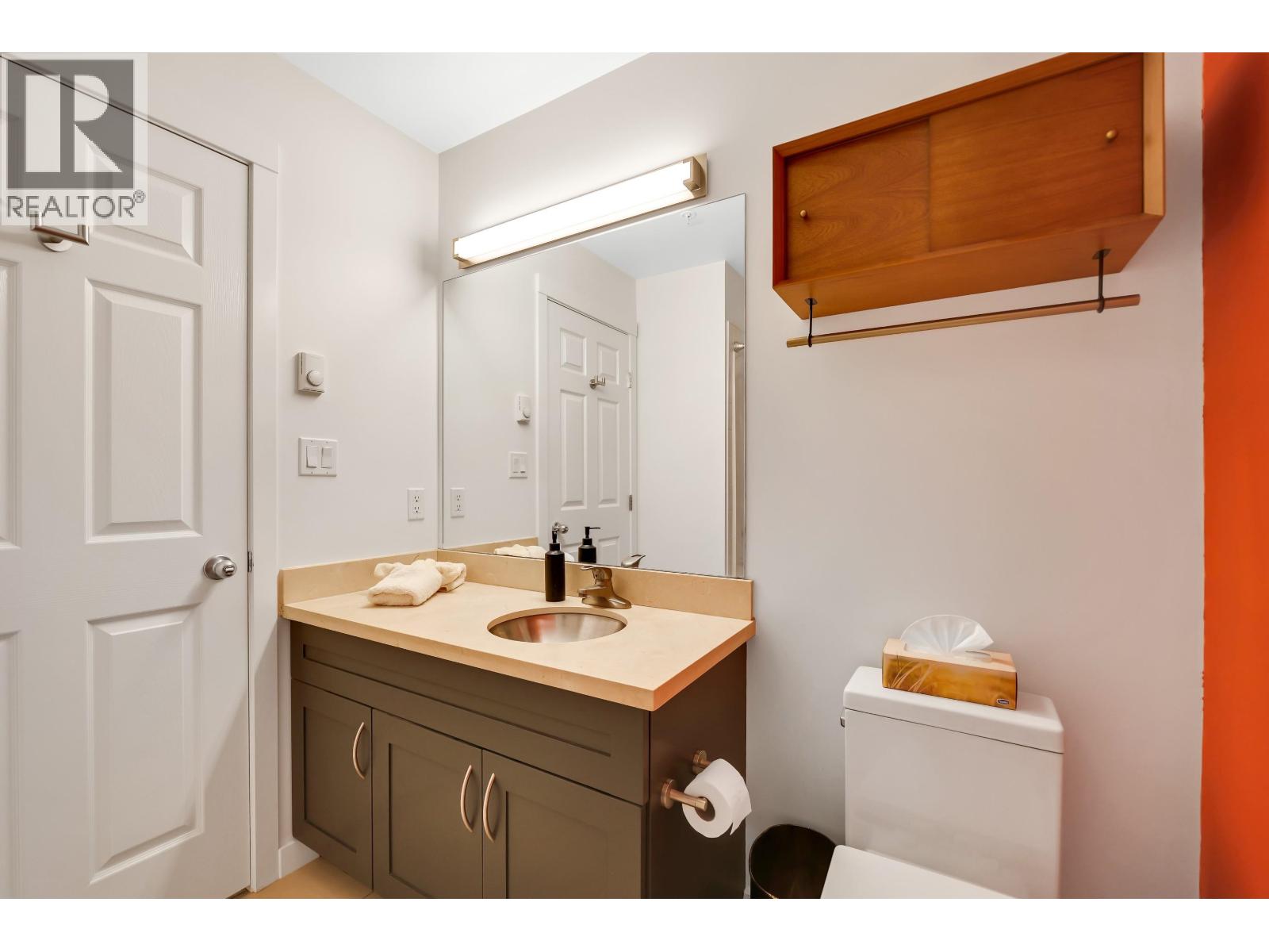 6 1204 MAIN STREET, Squamish