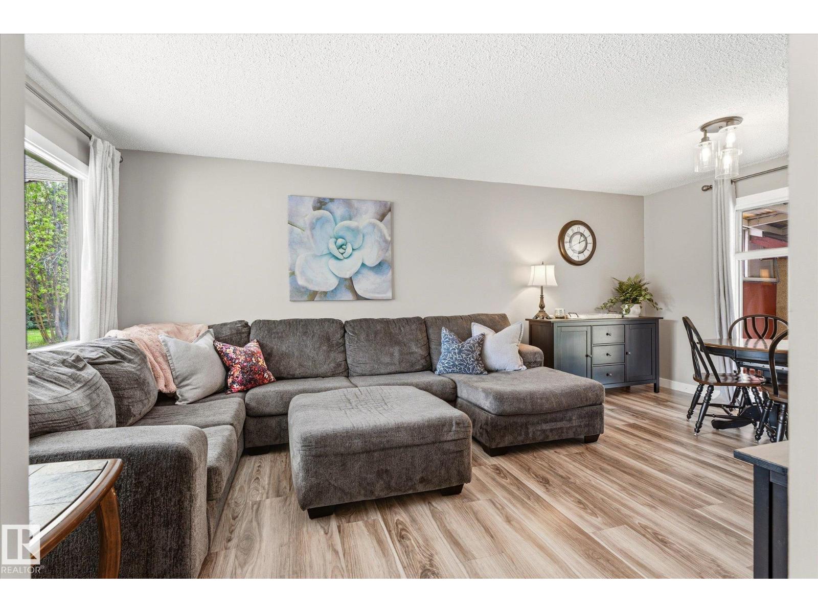 111 Grosvenor BV - 5