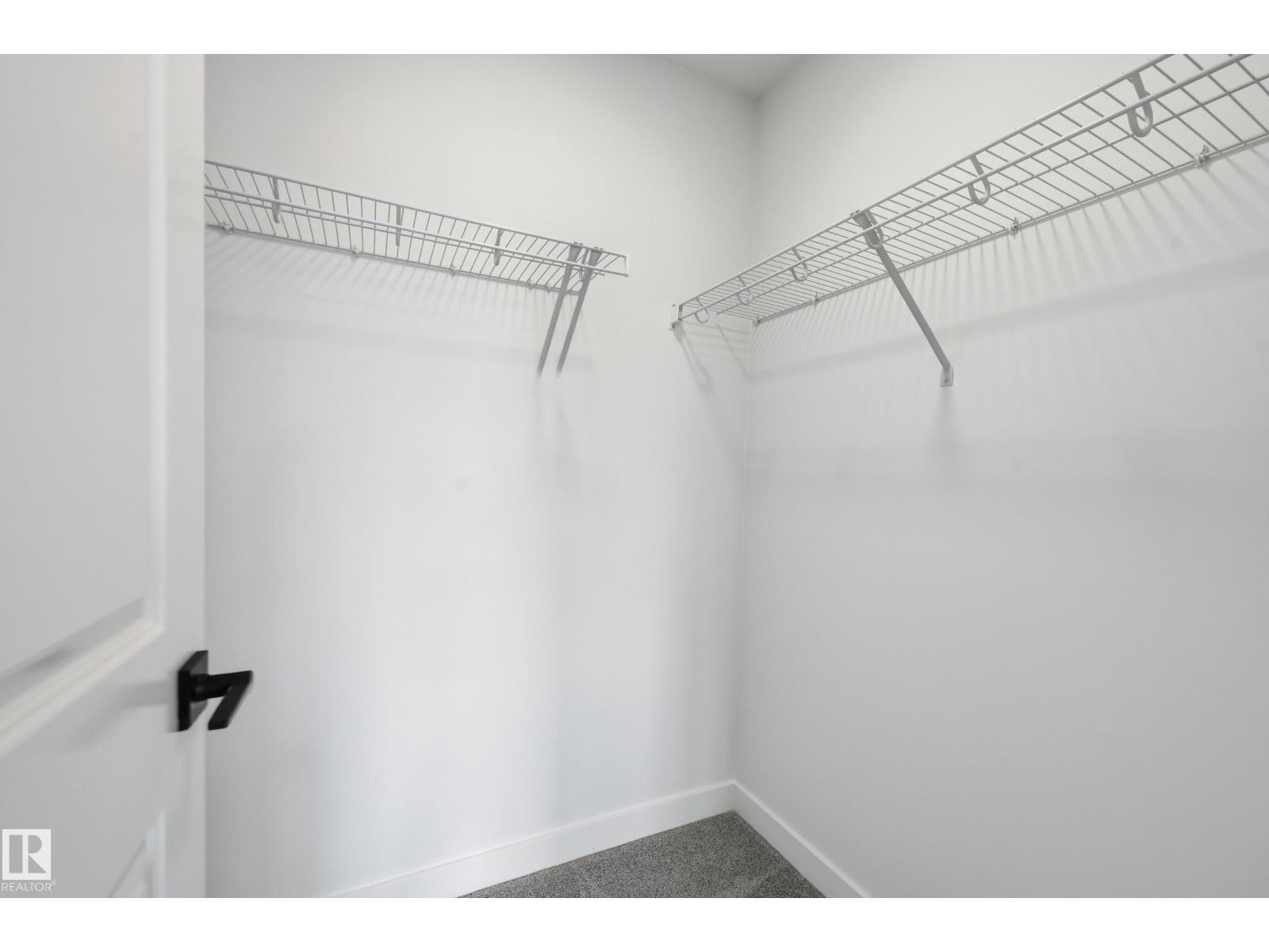 22404 90 AV NW - 22