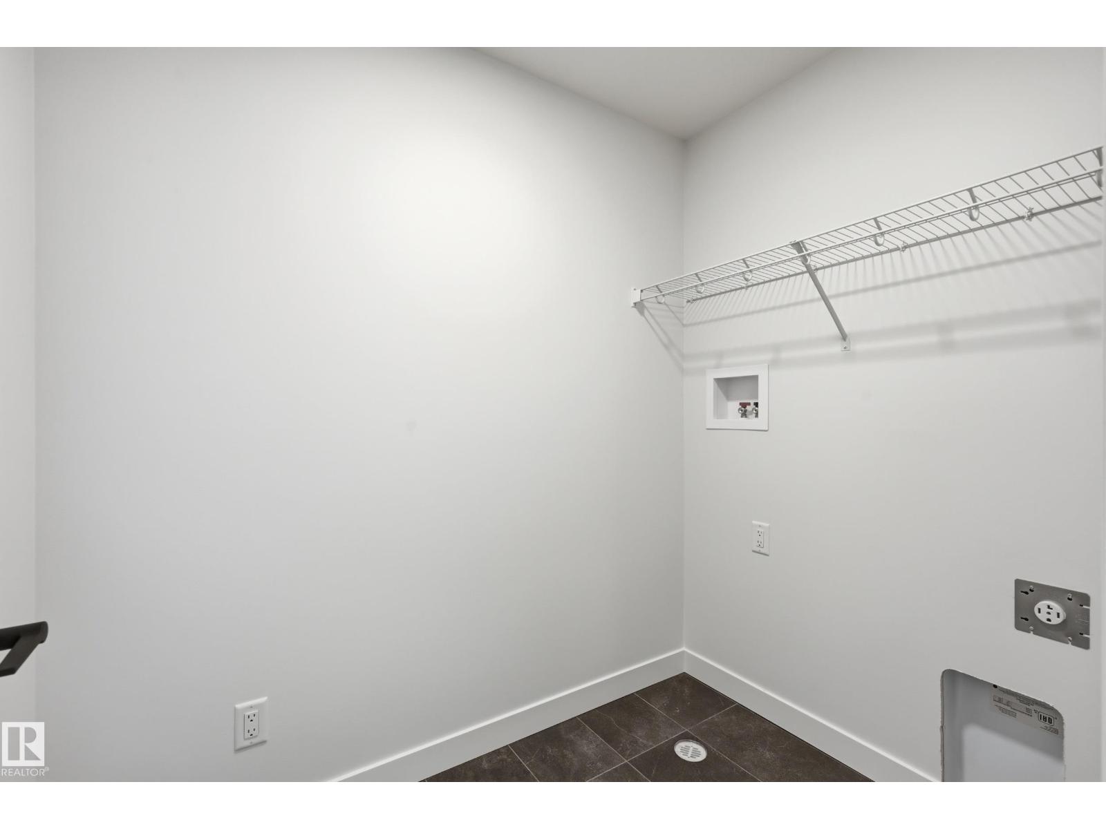 22404 90 AV NW - 23