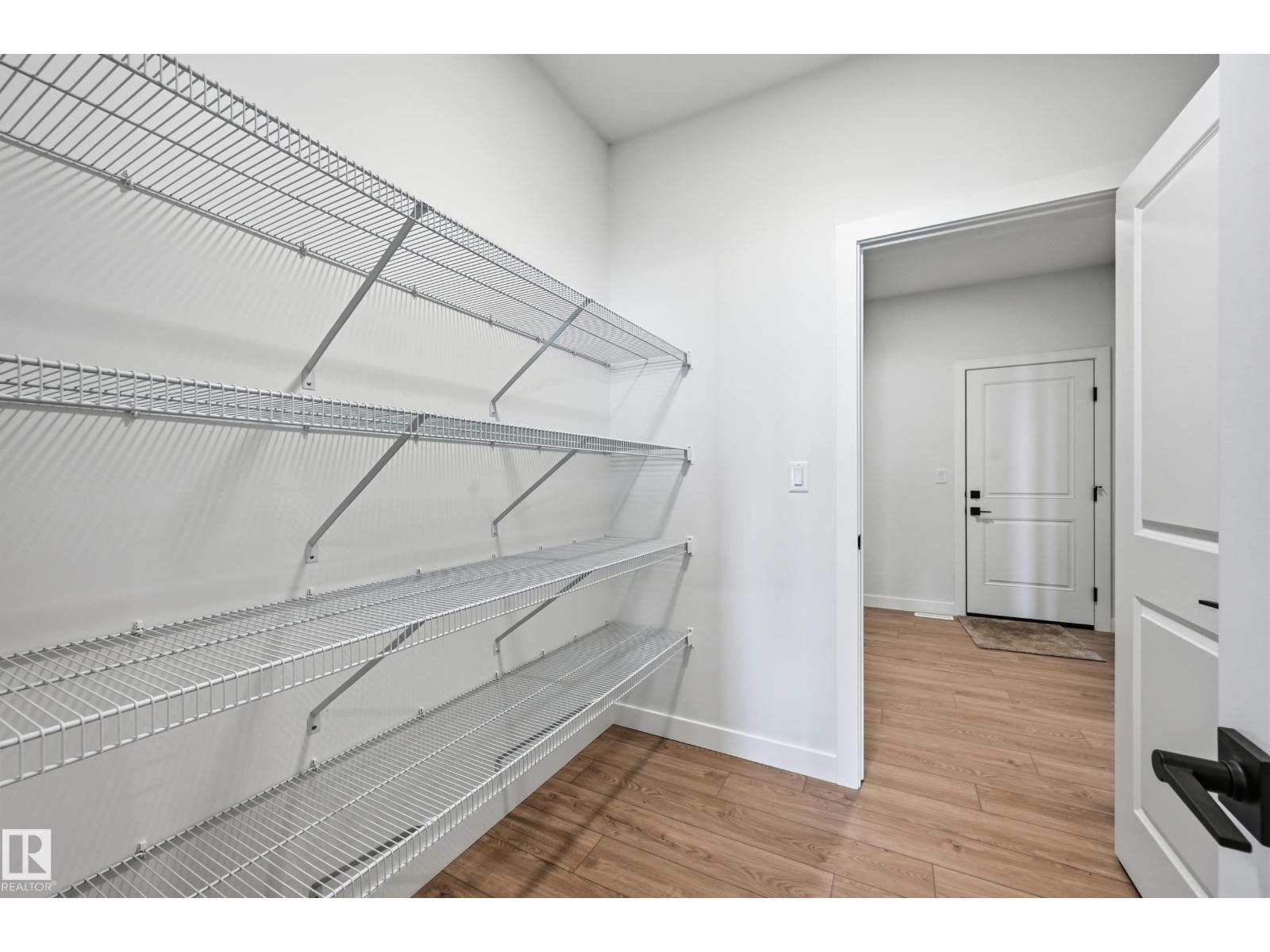 22404 90 AV NW - 8