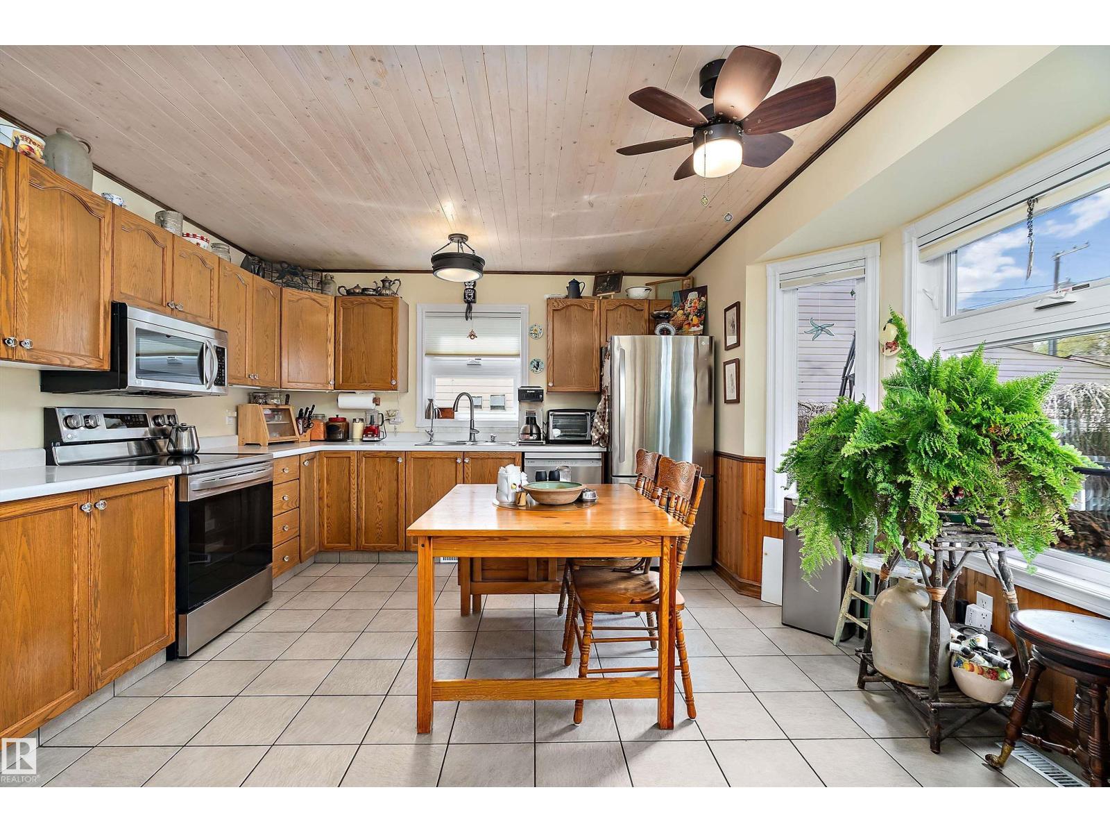 9420 102A AV NW - 13