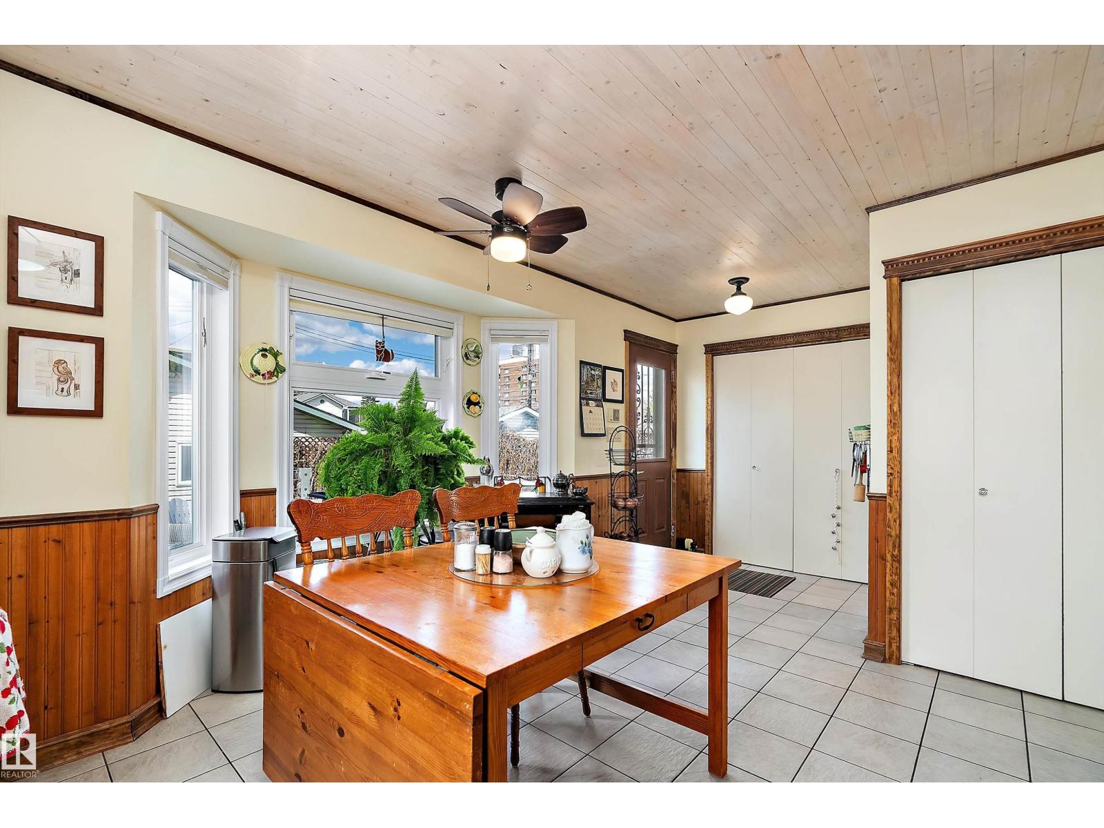 9420 102A AV NW - 18