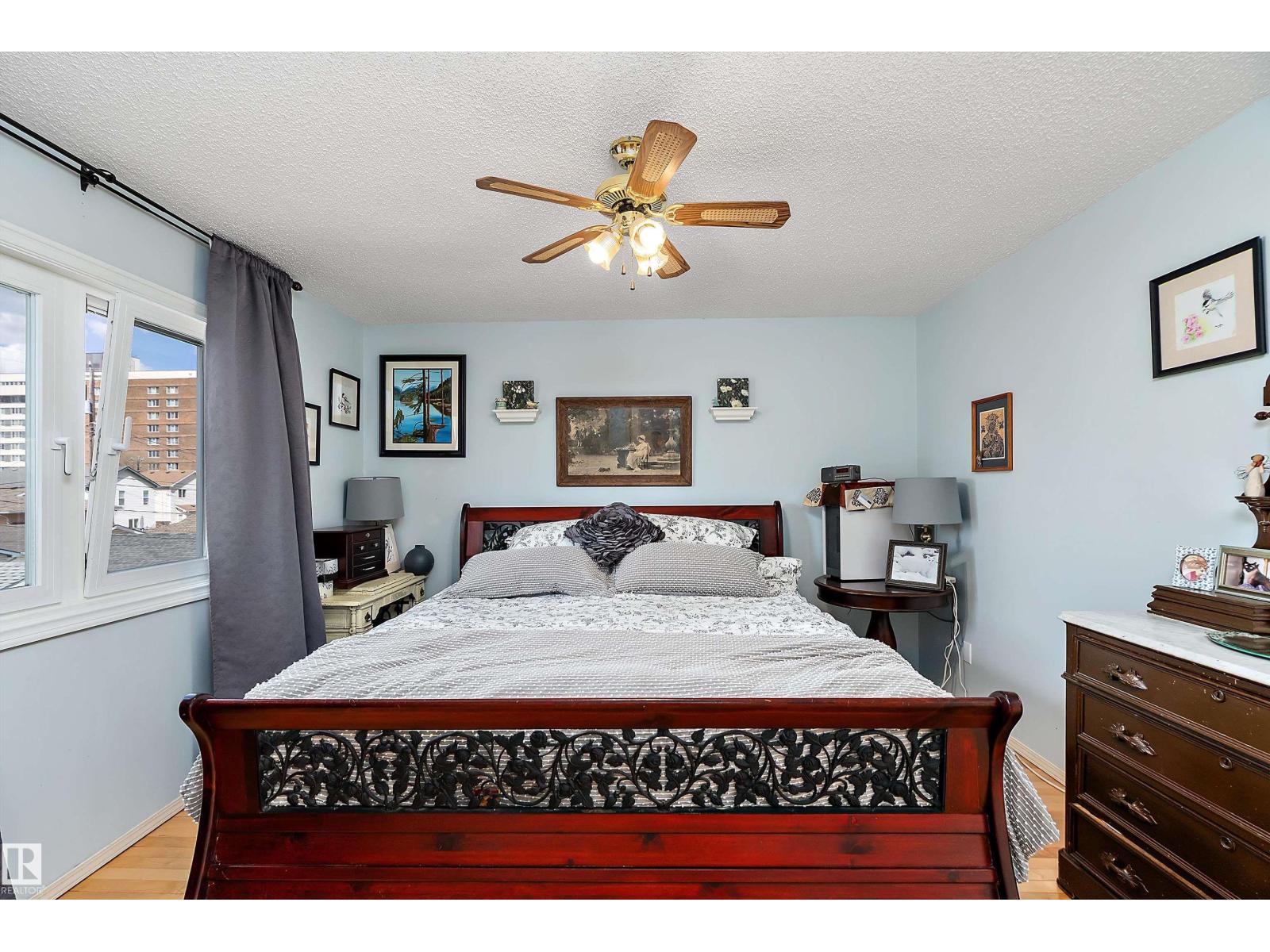 9420 102A AV NW - 27
