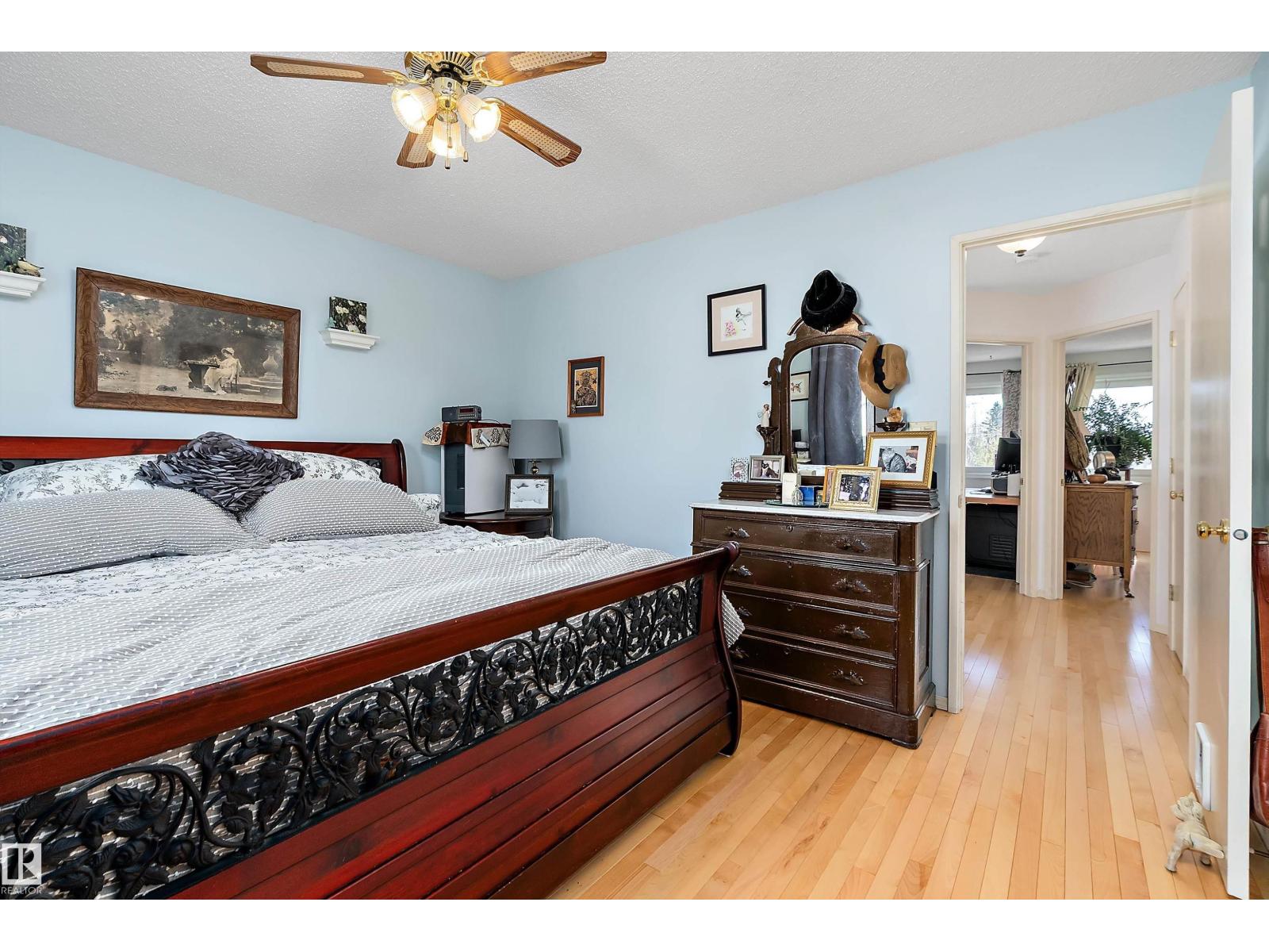 9420 102A AV NW - 30