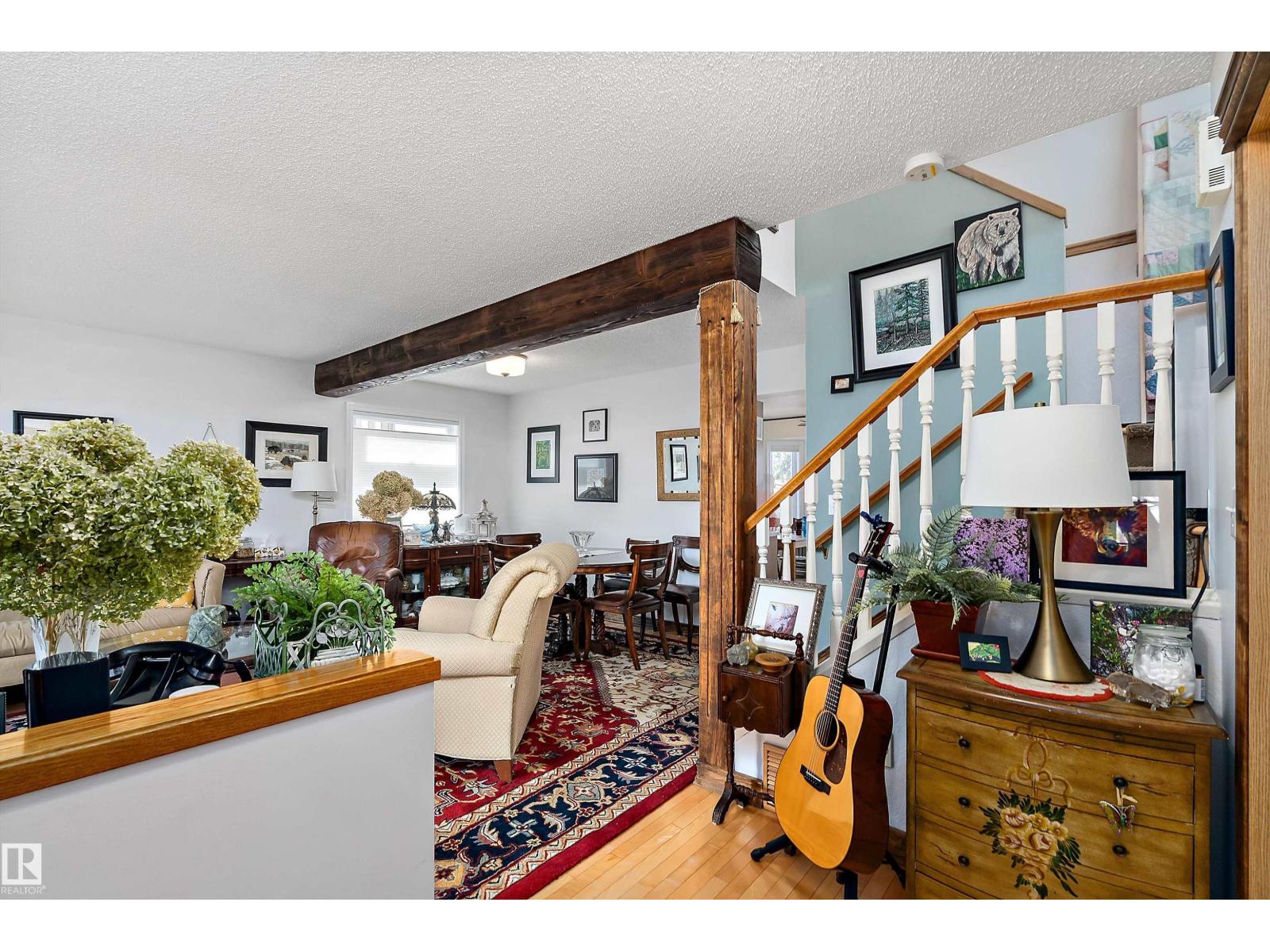 9420 102A AV NW - 8