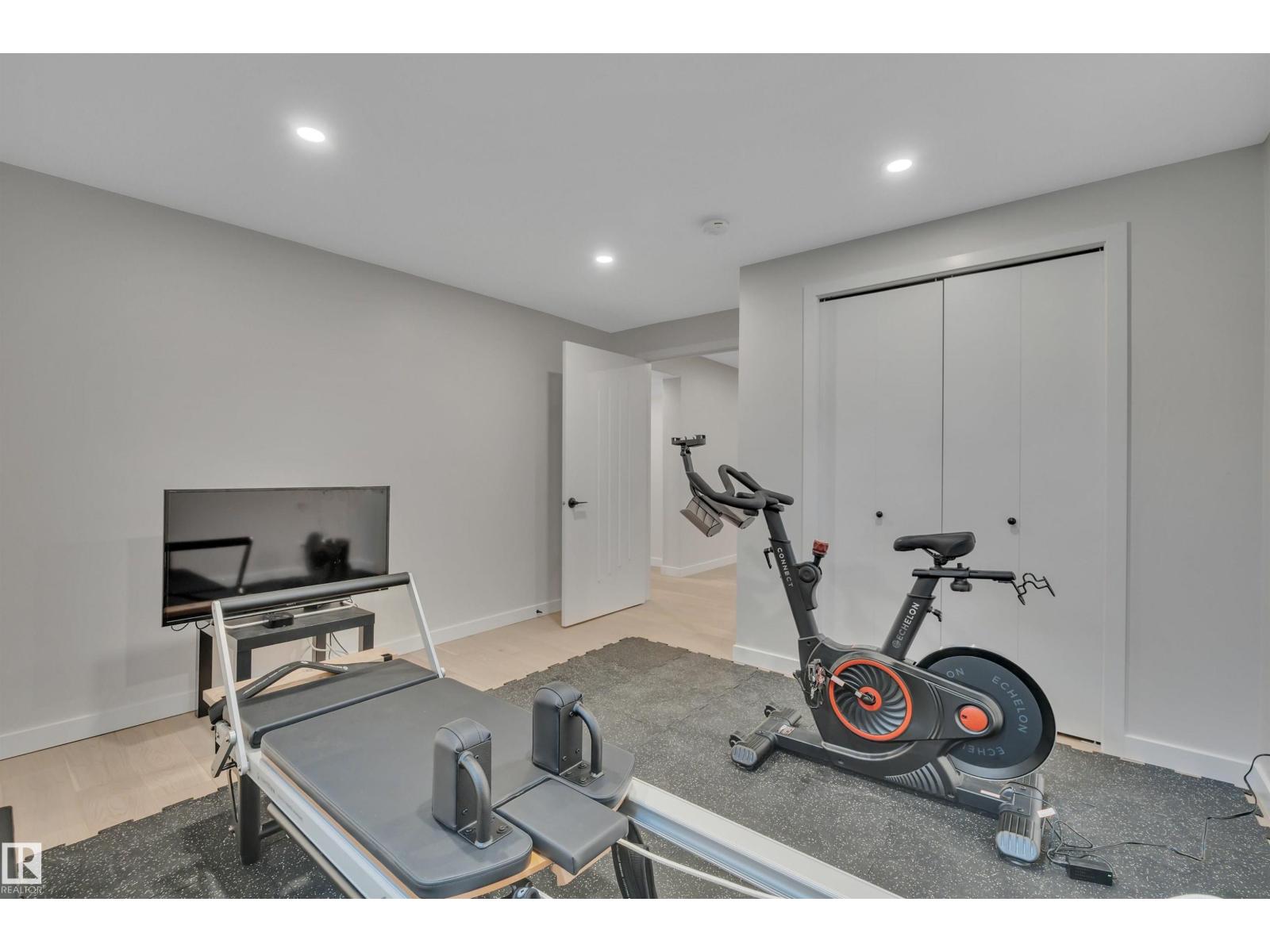 3419 84 ST NW — photo 39