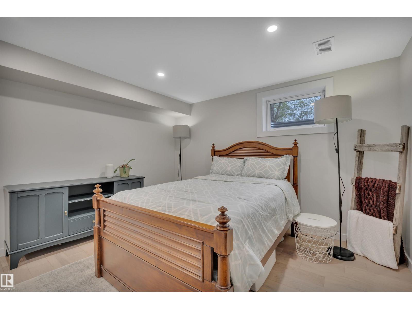 3419 84 ST NW — photo 41