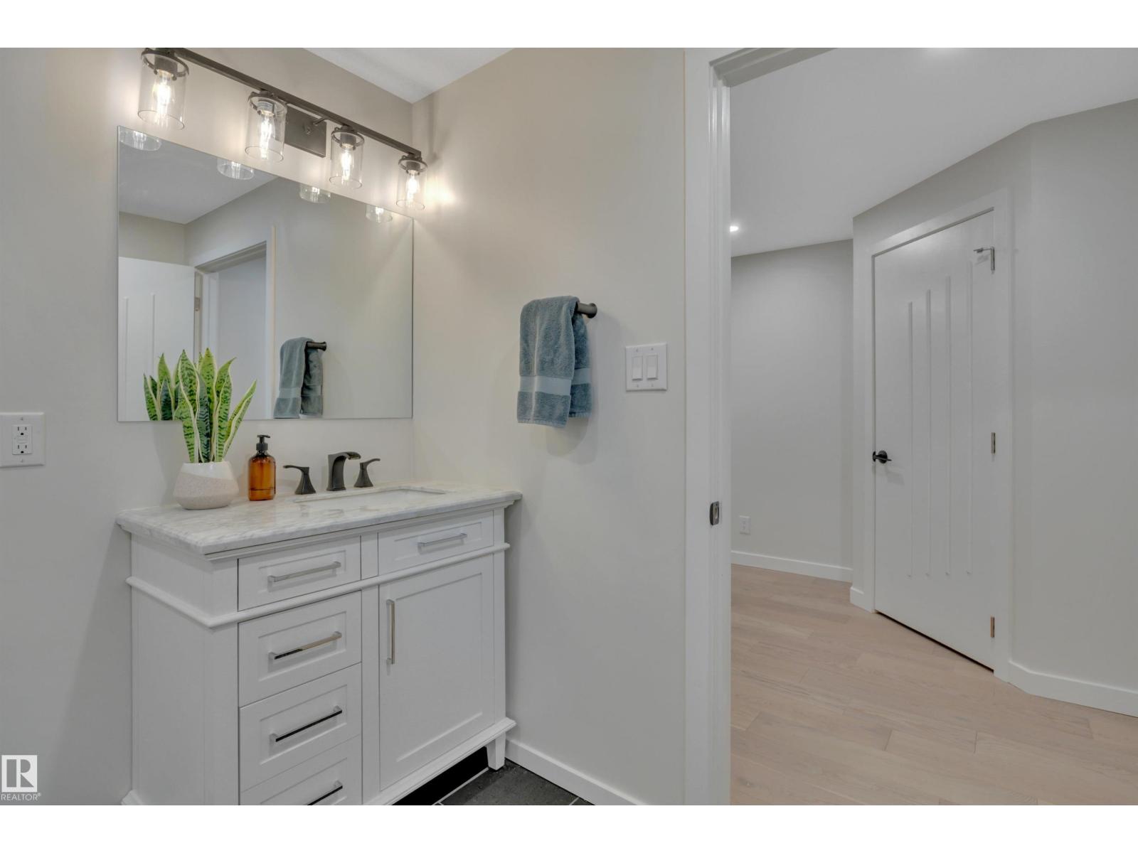 3419 84 ST NW — photo 43