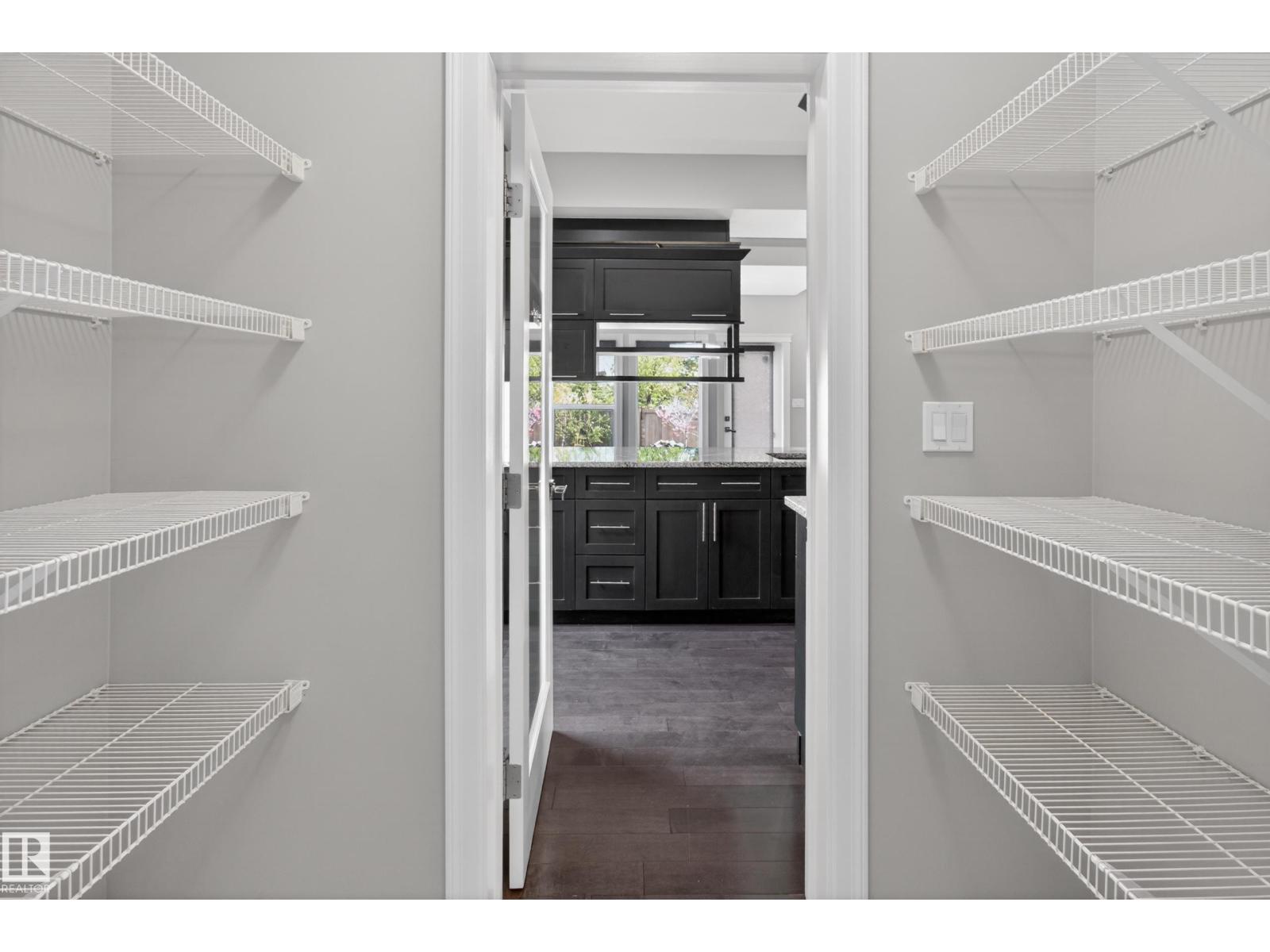 14239 138 ST NW - 27