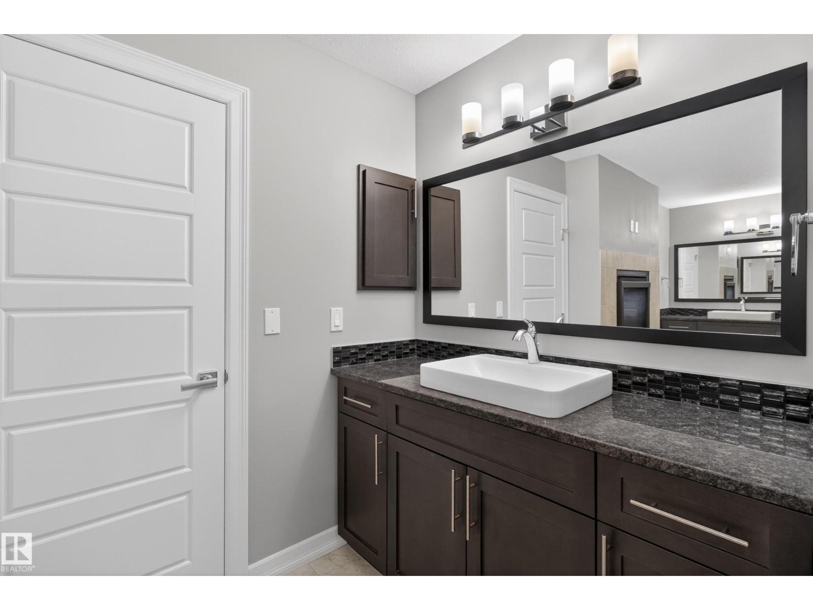 14239 138 ST NW - 51
