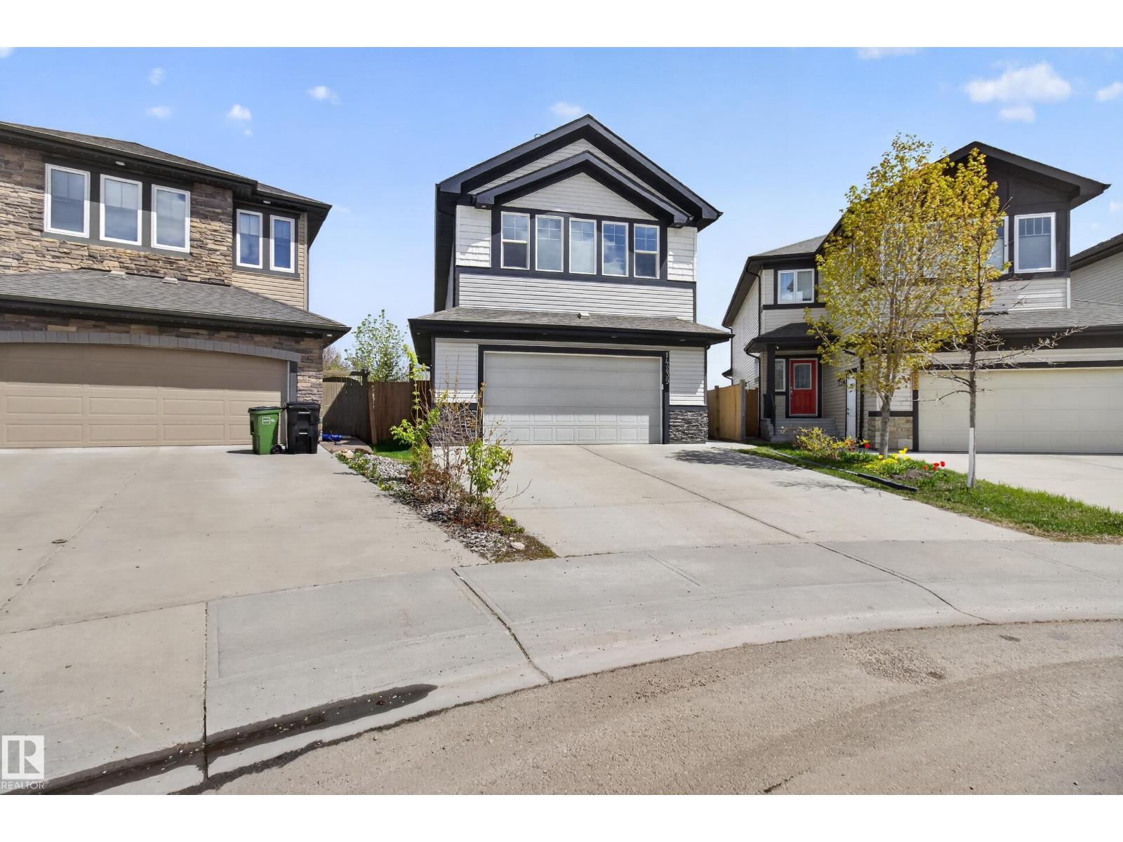 14239 138 ST NW - 67