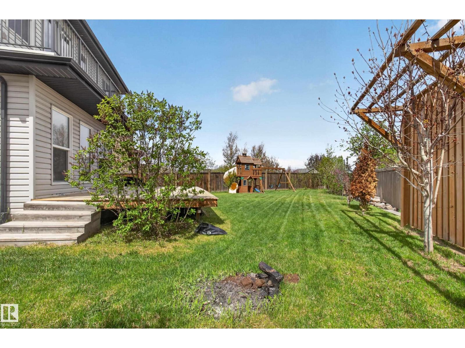 14239 138 ST NW - 9