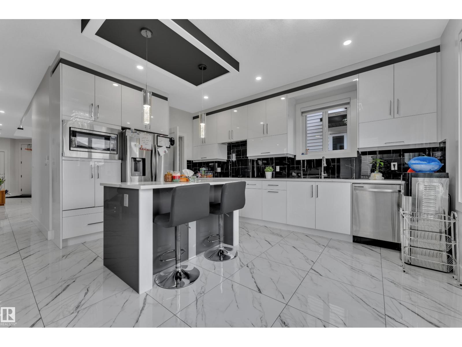 1827 22 ST NW NW — photo 20