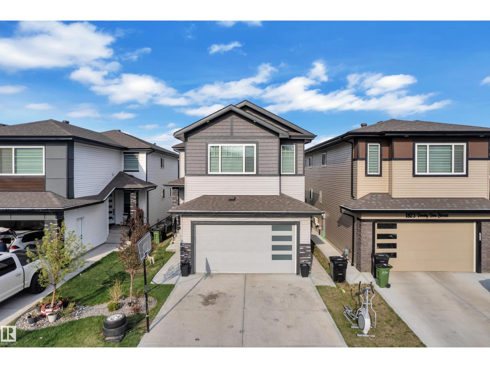 1827 22 ST NW NW - 4