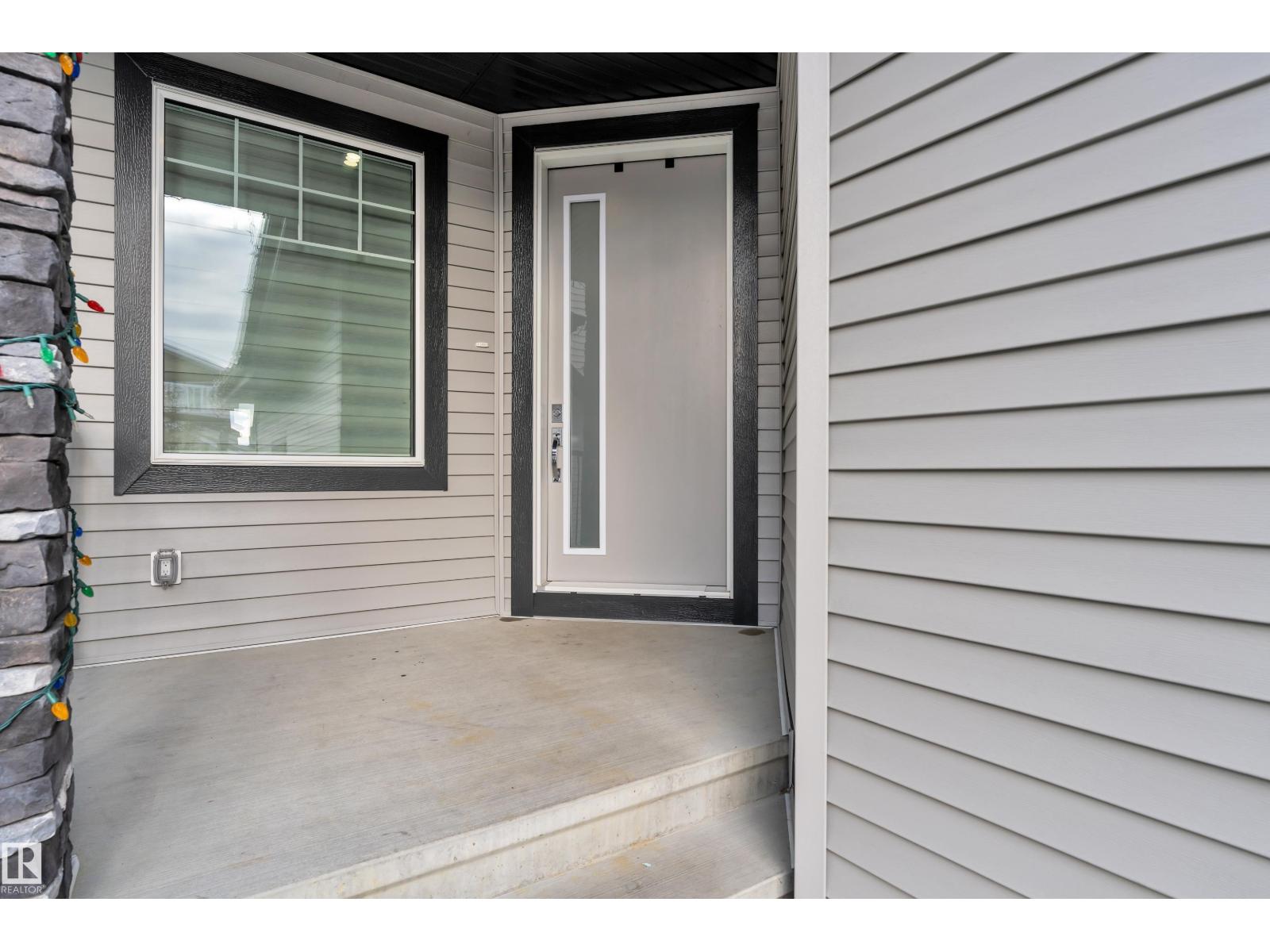 1827 22 ST NW NW - 5