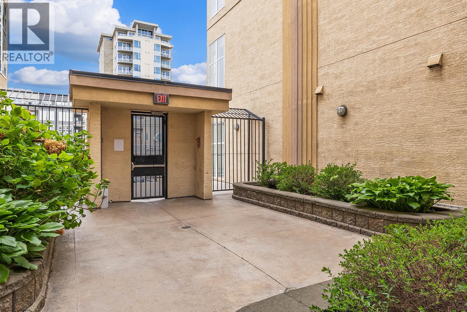 109 1327 St Paul Street, Kelowna