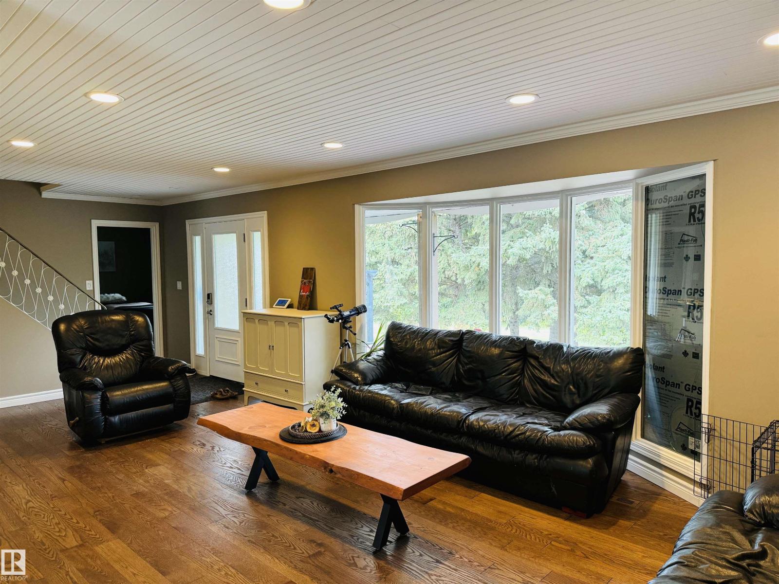 #10 Viscount Drive NW - photo 2