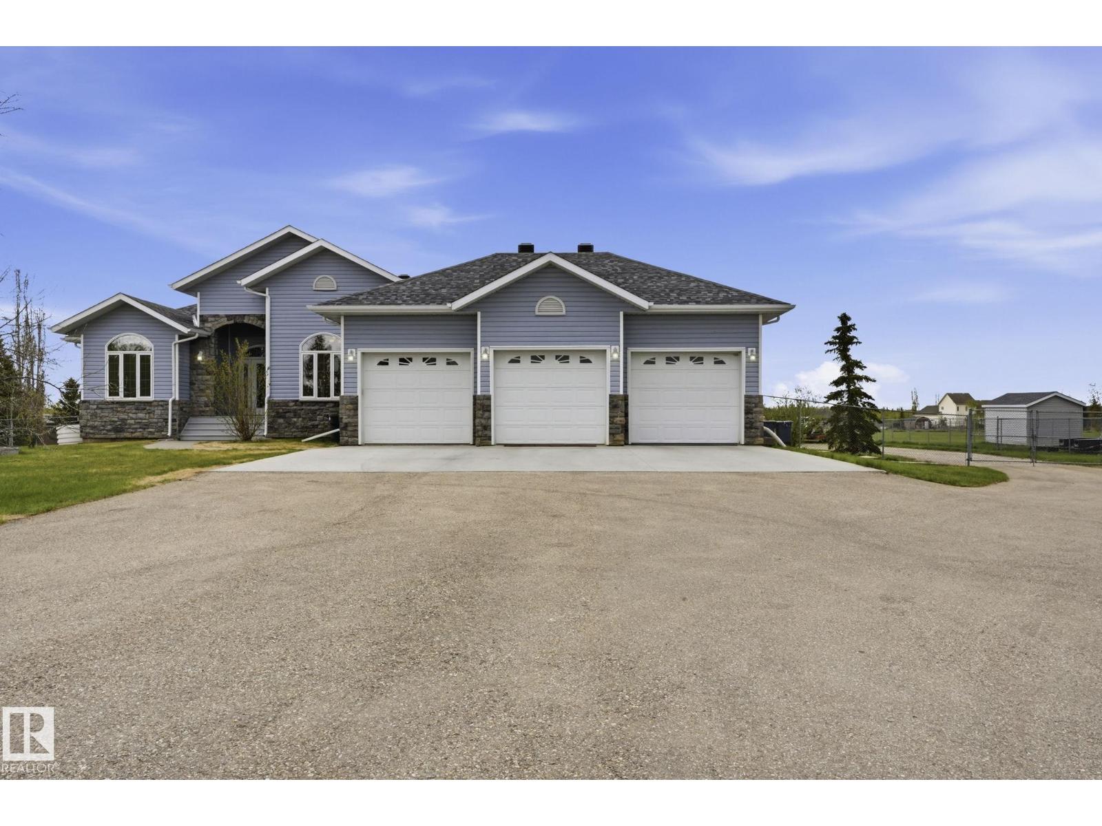 #54 53521 RGE ROAD 272 - 1