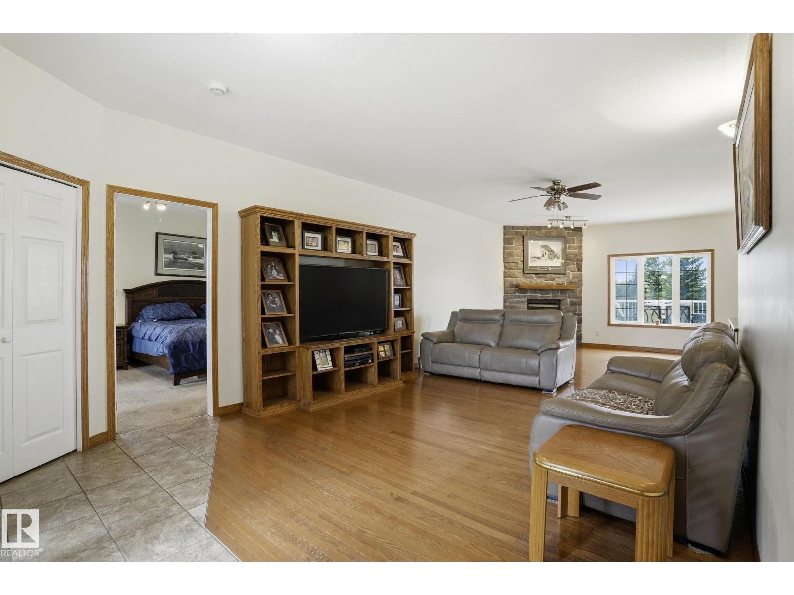 #54 53521 RGE ROAD 272 - 10