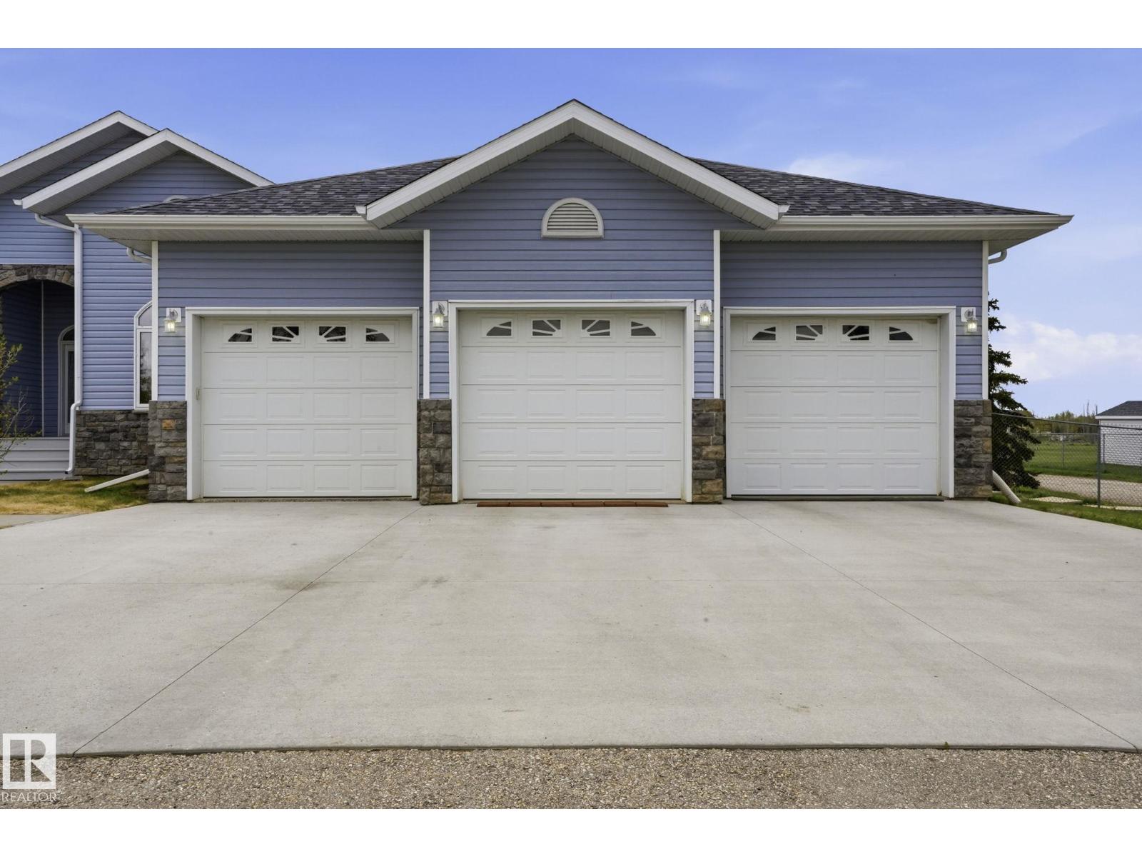 #54 53521 RGE ROAD 272 - 28