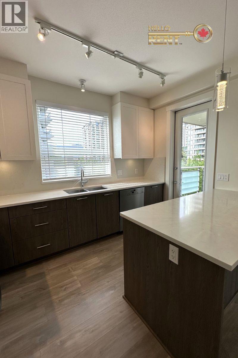 406 123 W 1ST STREET, North Vancouver