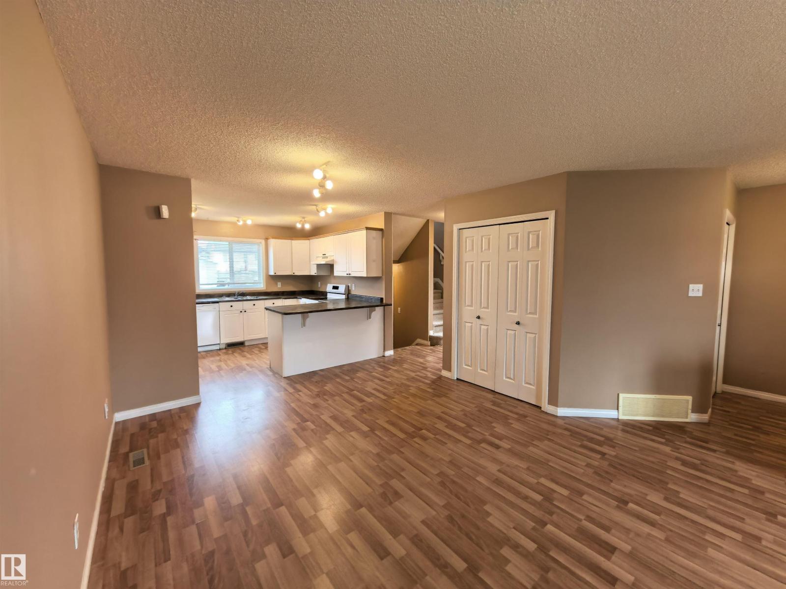383 Silverberry RD NW - 8