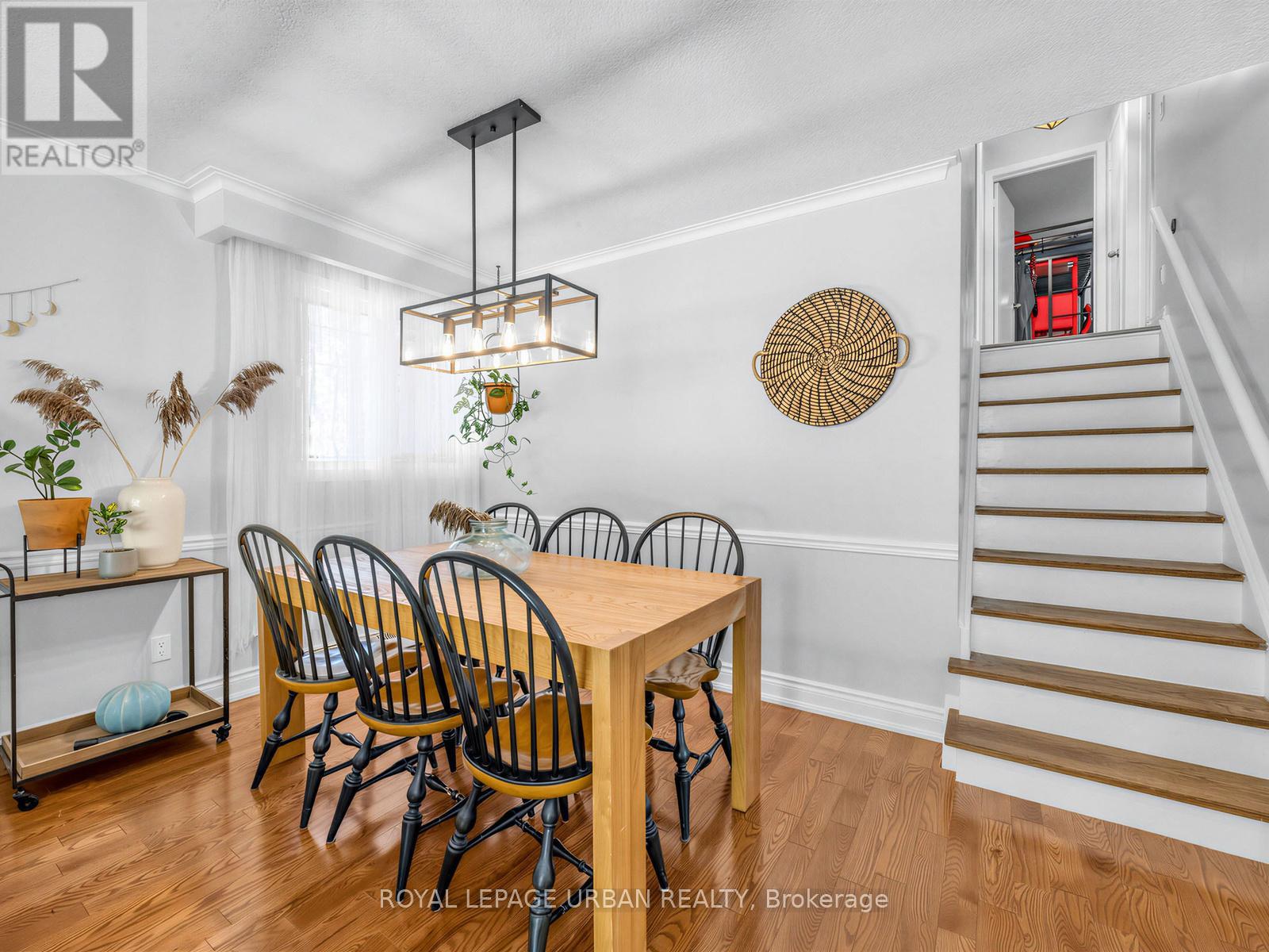 95 OAKRIDGE DRIVE - 5