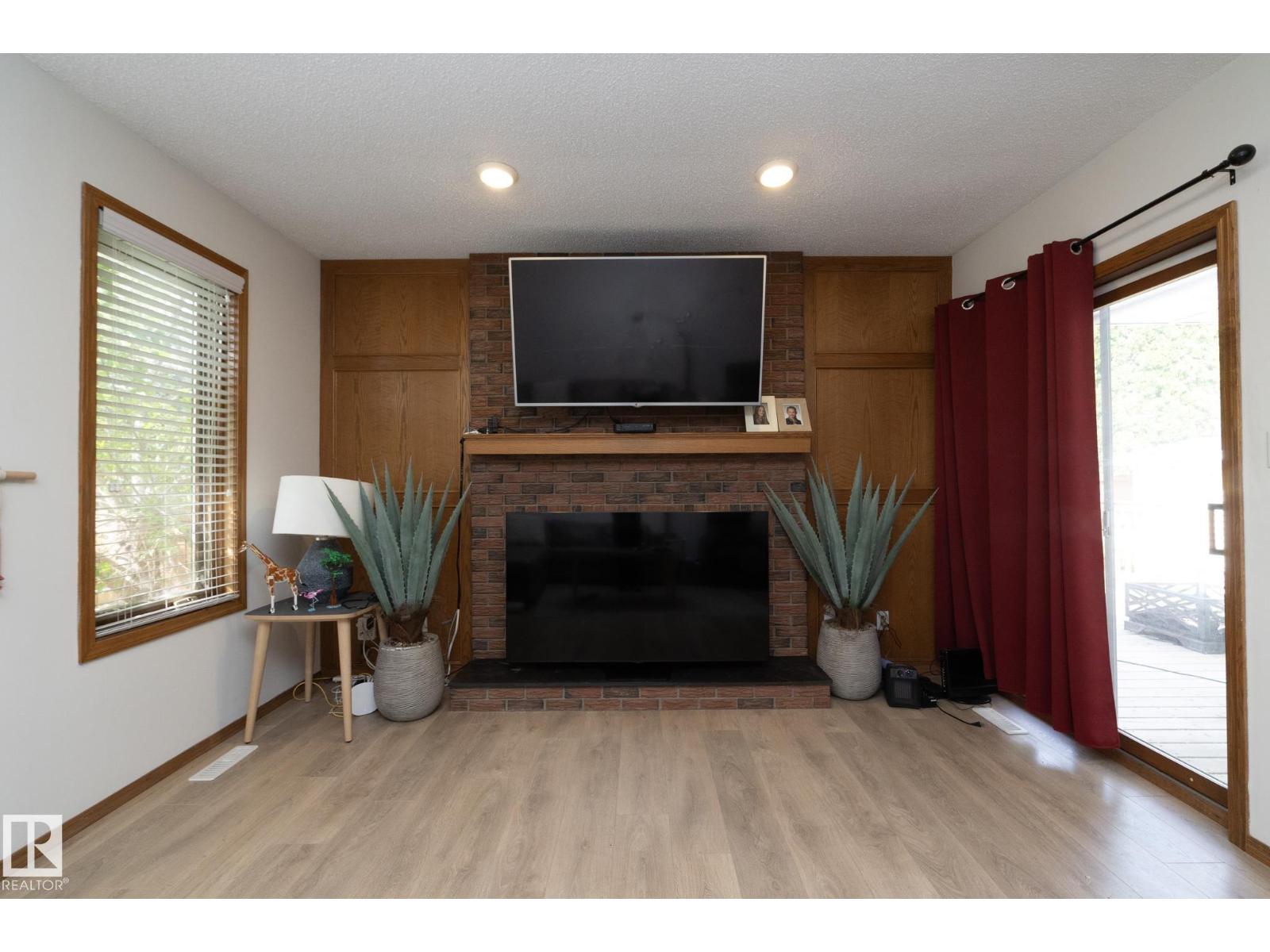 11138 30 AV NW - 20