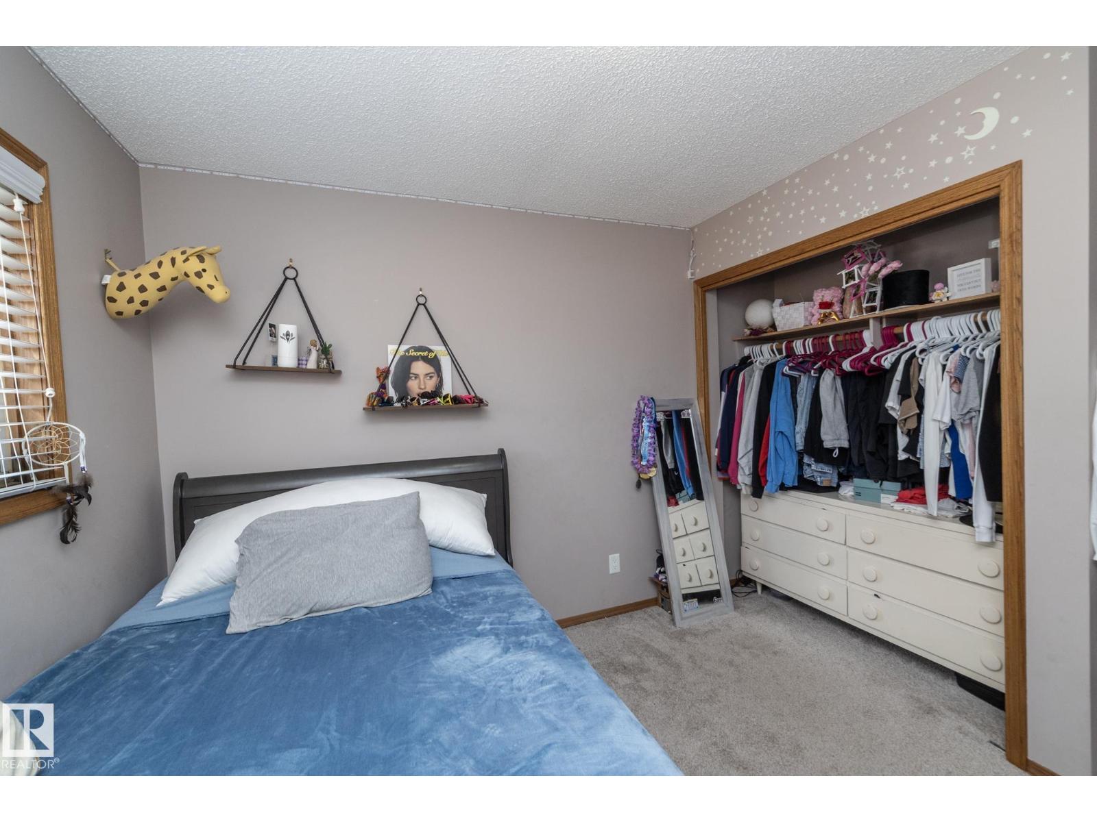 11138 30 AV NW - 35