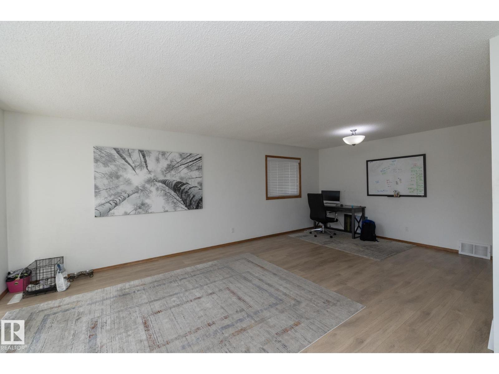 11138 30 AV NW - 15