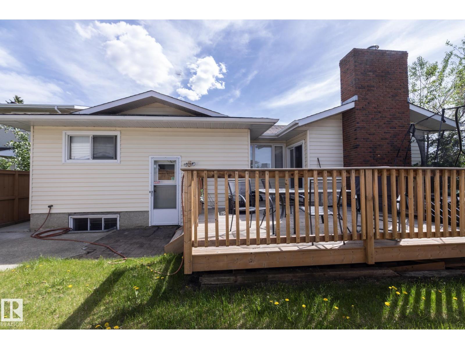 11138 30 AV NW - 7