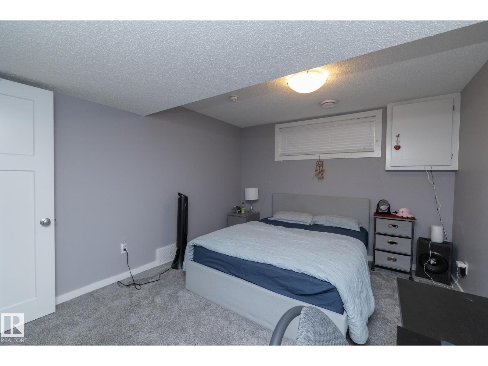 11138 30 AV NW - 45