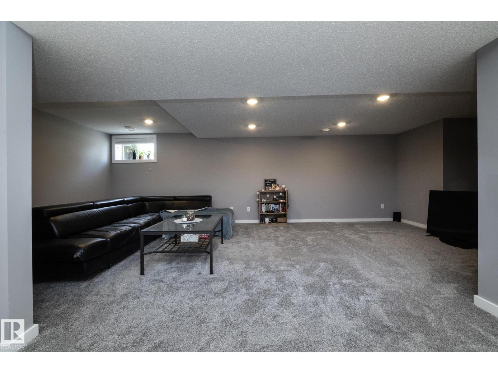 11138 30 AV NW - 61