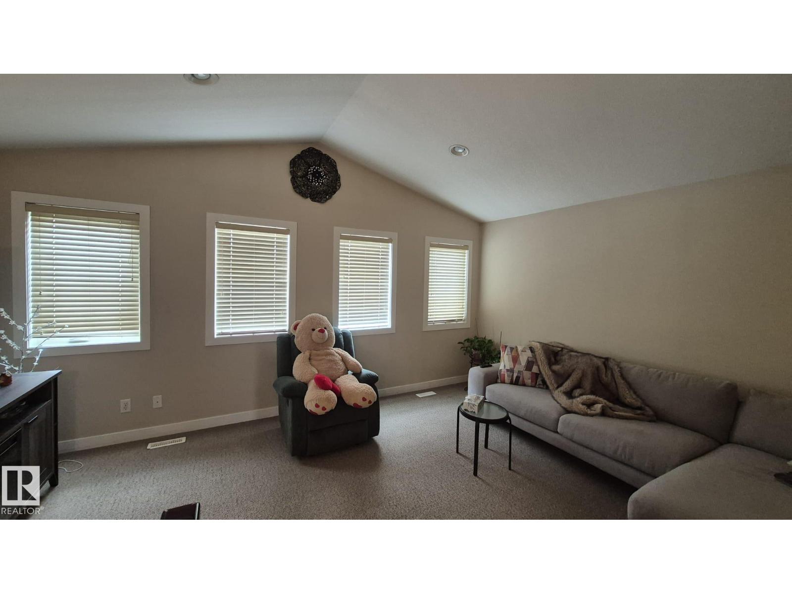 2044 33B ST NW NW - 16