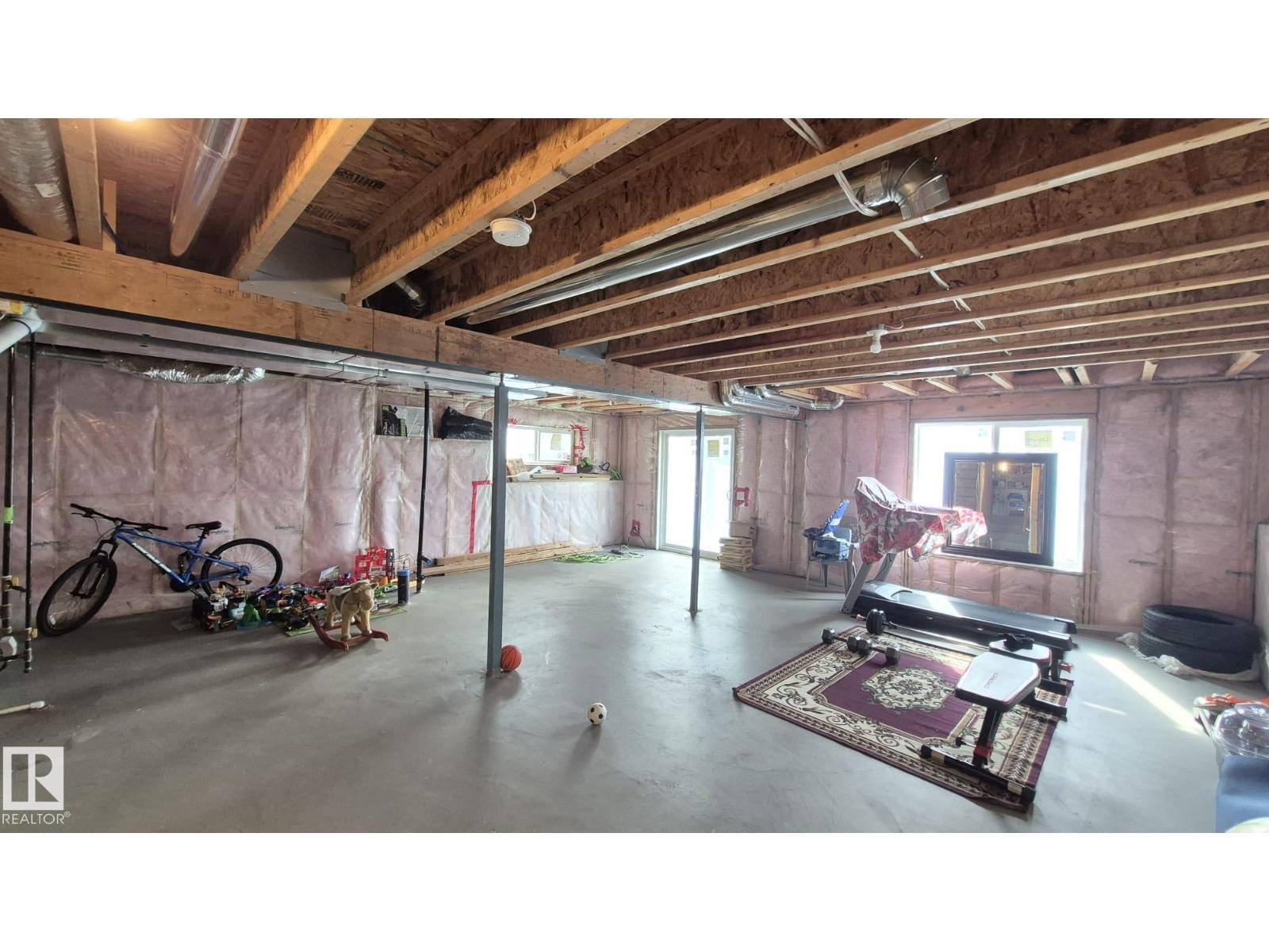 2044 33B ST NW NW - 46
