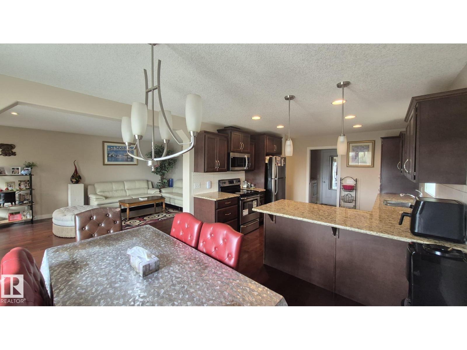 2044 33B ST NW NW - 8