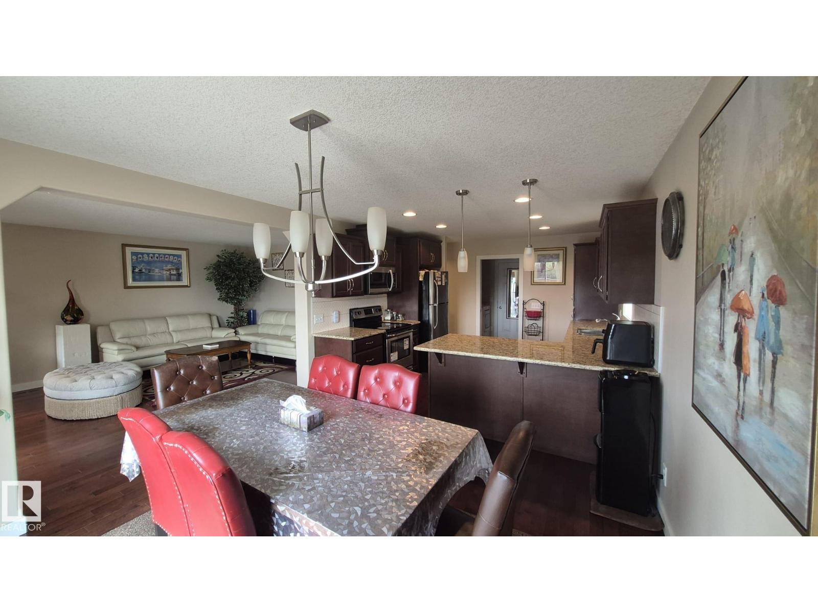 2044 33B ST NW NW - 33