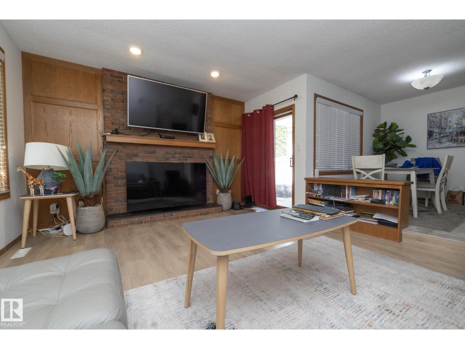 11138 30 AV NW - 19